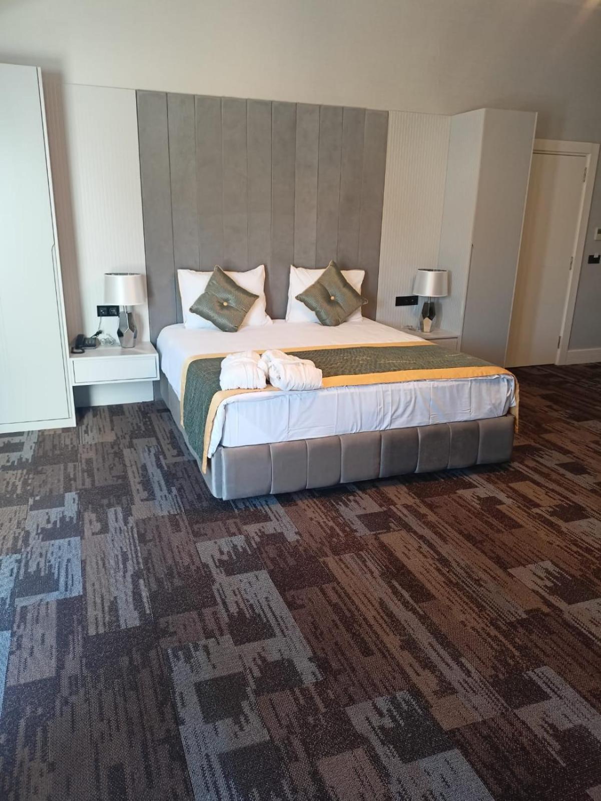 Livello Hotel Istanbul Bagian luar foto