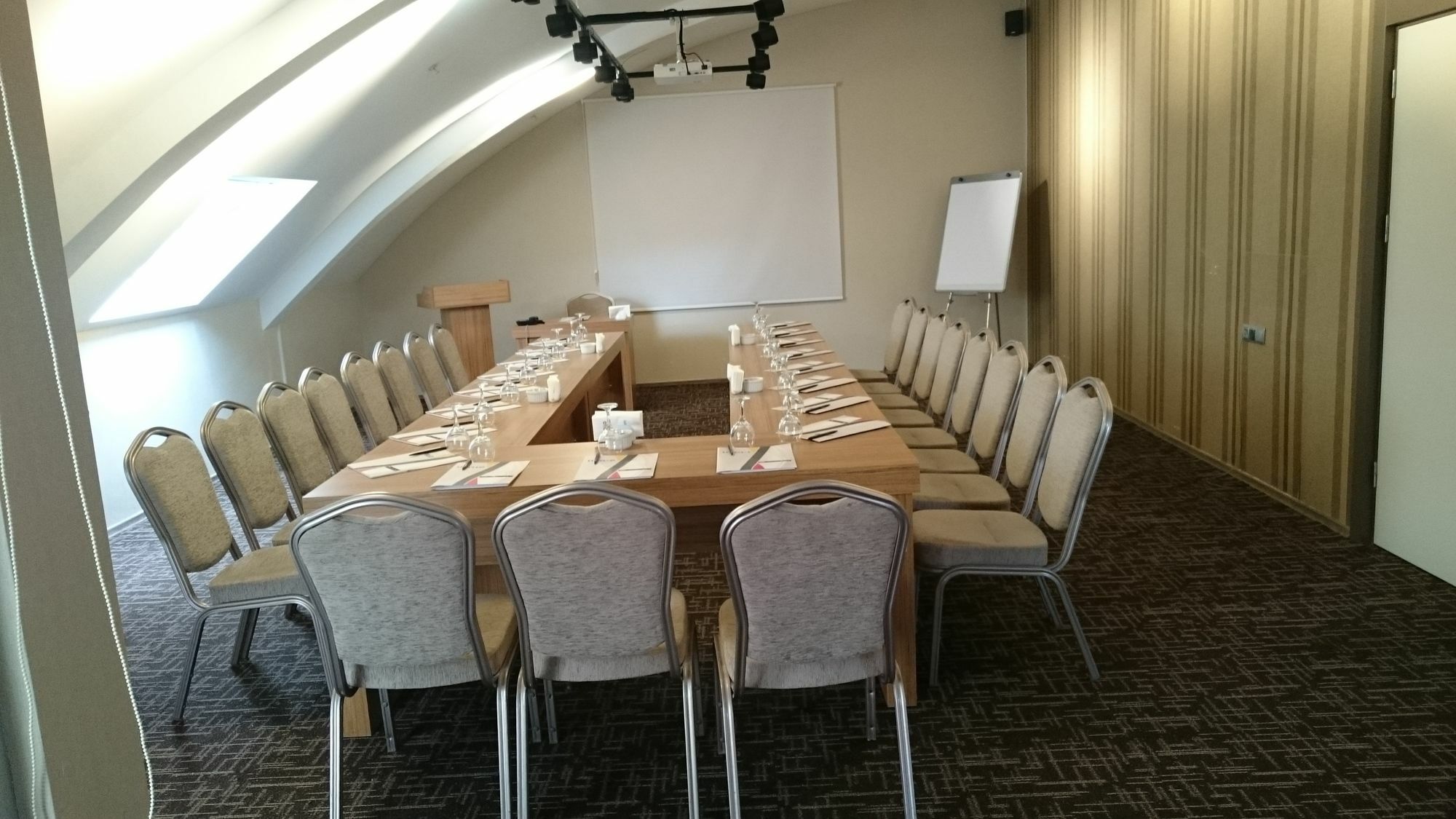 Livello Hotel Istanbul Bagian luar foto